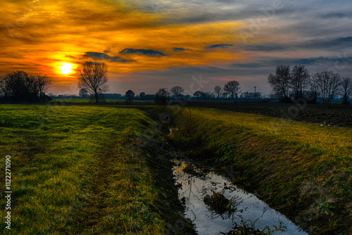 Tramonto in camapagna, Lobbi. Alessandria, Piemonte, Italia photo