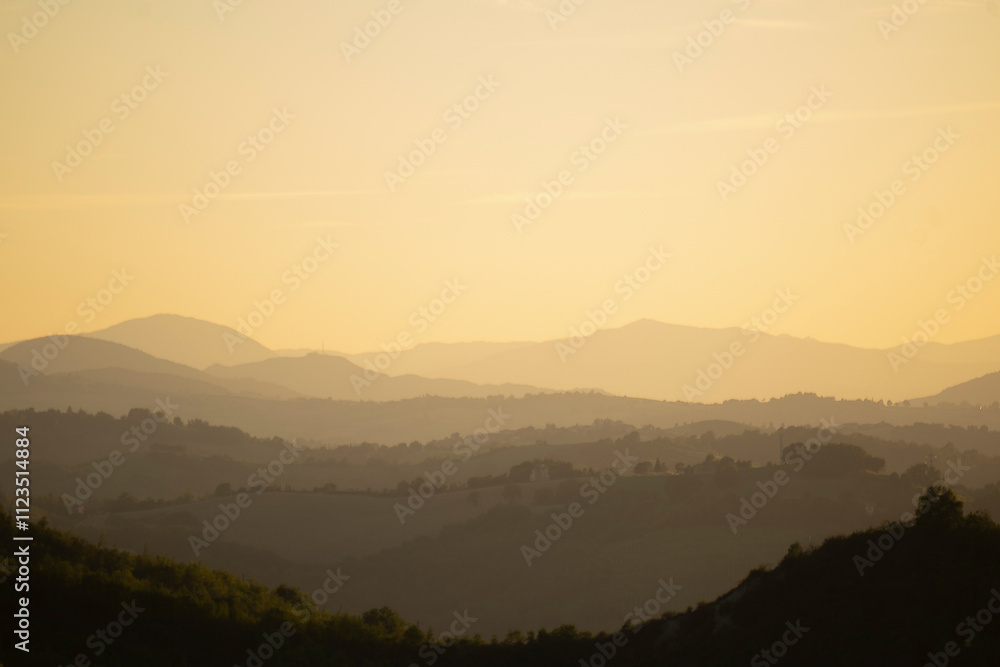 Obraz premium sunset in the mountains