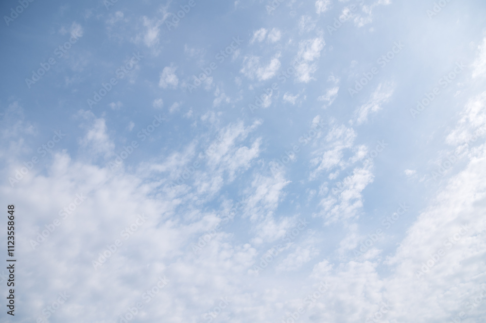 Obraz premium White clouds in the sky