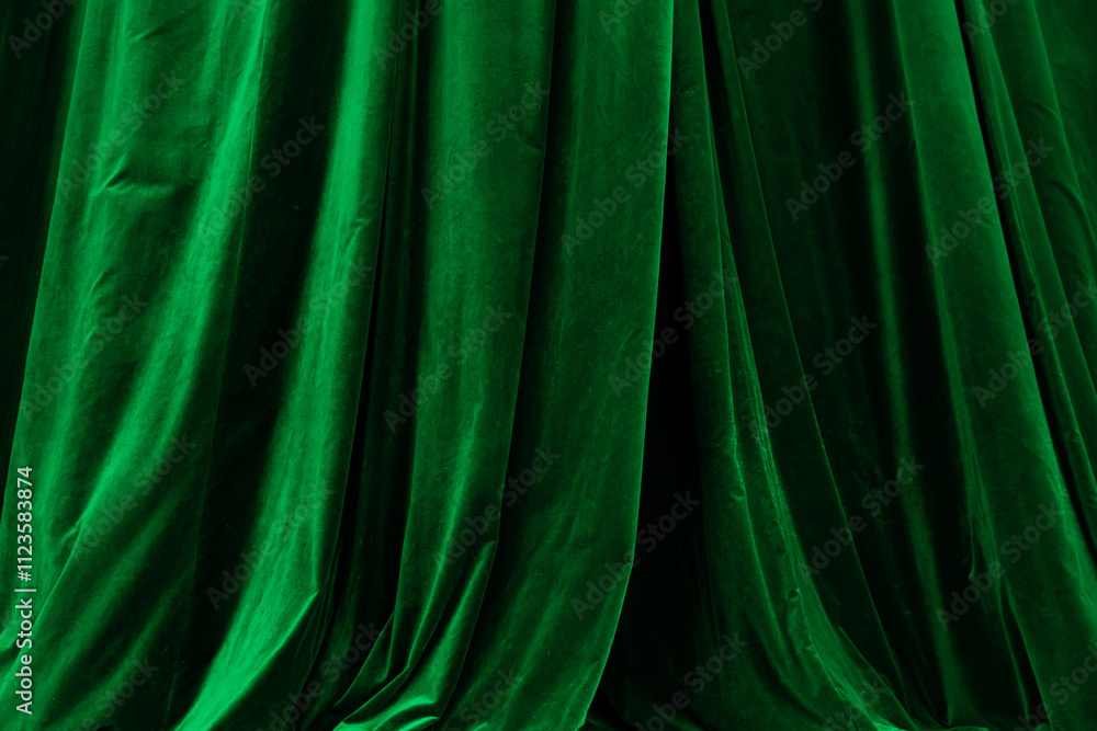 Obraz premium Green curtain in theatre background