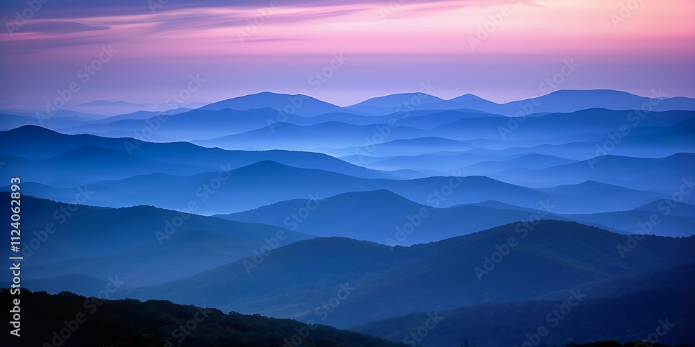 Obraz premium View of Blue Ridge Mountains (near) and Appalachian Mountains (distance) from overlook on Skyline Drive in Shenandoah National Park, Virginia, USA, in late September.