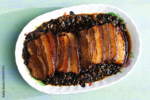 Obraz na płótnie traditional chinese braised pork belly with preserved vegetables w salonie