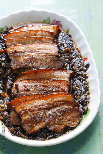 traditional chinese braised pork belly with preserved vegetables