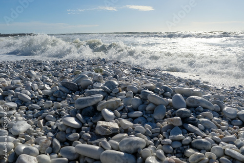 Pisa, Strand, weisse Steine, 2023
