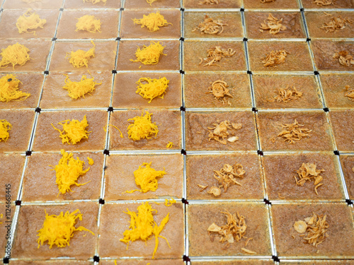 Obraz na płótnie Khanom Mo Kaeng, traditional Thai baked sweet dessert with coconut custard pudding. w salonie