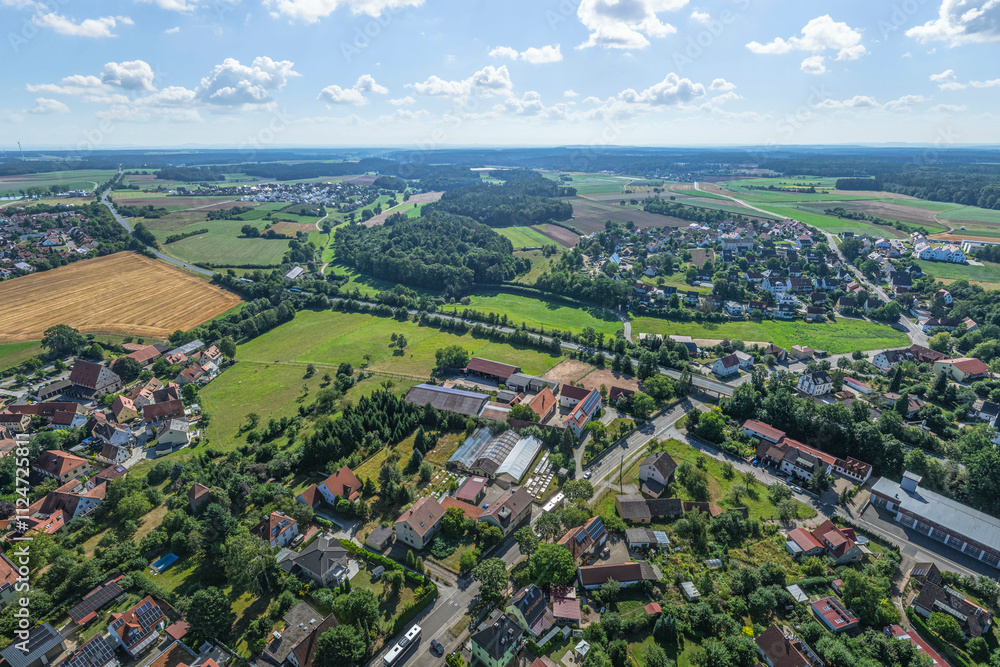 Ausblick auf Heilsbronn im Rangau östlich von Ansbach in Mittelfranken Ausblick auf Heilsbronn im Rangau östlich von Ansbach in Mittelfranken