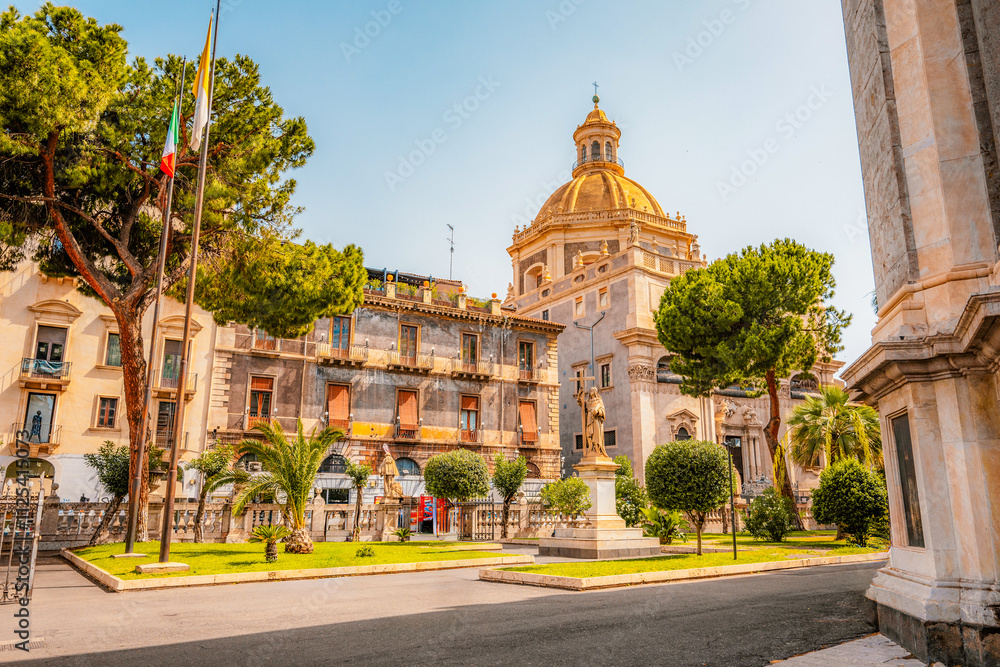 Obraz premium View of Cathedral Sant Agata on Piazza del Duomo with Elephant Fountain. in Catania, Sicily, Italy.