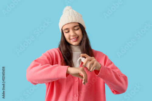 Young woman in winter cloth...