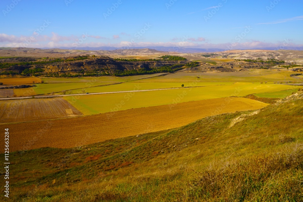 Campos de cultivo de la provincia de Cuenca , Huete , España. Campos de cultivo de la provincia de Cuenca , Huete , España.