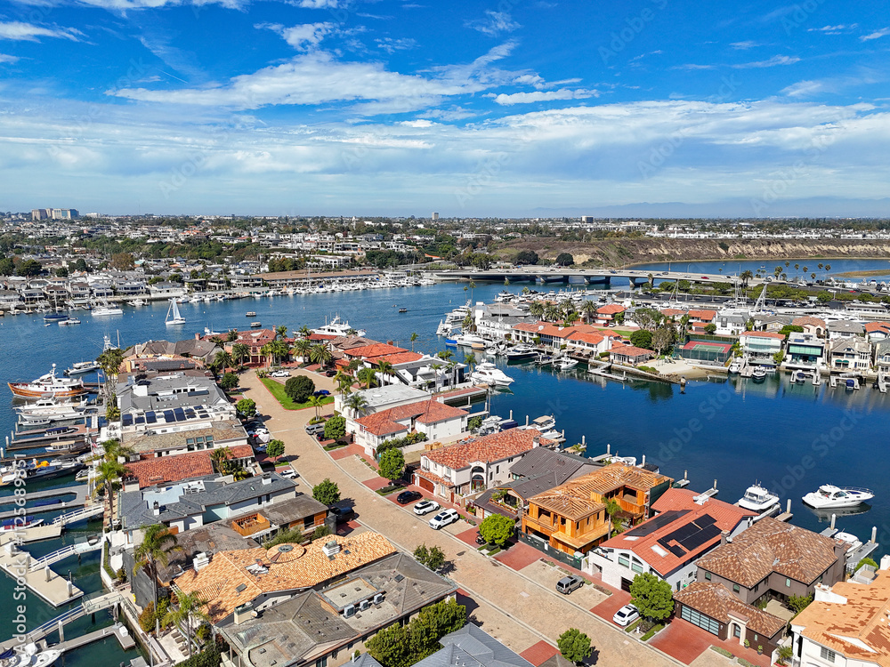 Luxury boats and homes in Newport beach in Orange County, Southern California Luxury boats and homes in Newport beach in Orange County, Southern California