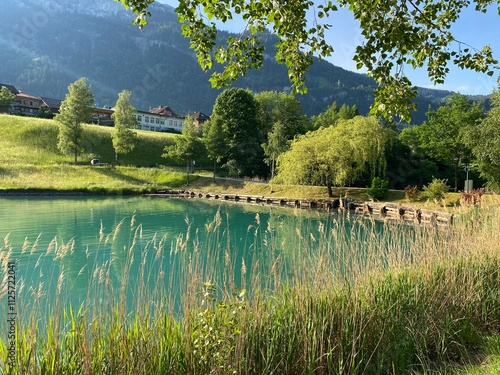 Lake Lungern or Natural reservoir Lungerersee - Canton of Obwald, Switzerland (Naturstausee Lungernsee oder Lungerensee - Kanton Obwald, Schweiz)