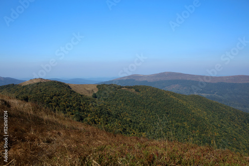 Obraz na płótnie Mala Rawka view from Wielka Rawka peak in Bieszczady mountain range, Poland w salonie