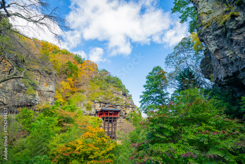 長野県小諸市布引山　釈尊寺の秋の風景