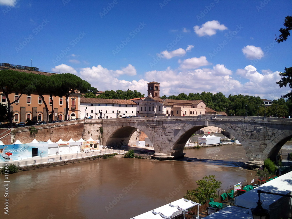 Naklejka premium bridge over the river Tiber