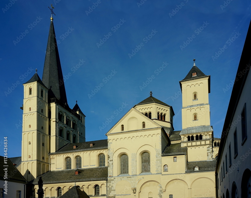 Fototapeta premium Die 1000 Jahre alte Abtei in Brauweiler