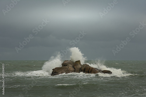 Paysage de tempête en Bretagne-France photo