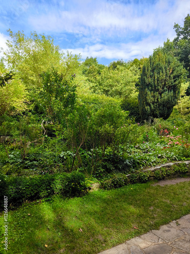 Obraz na płótnie Chalice well garden w salonie