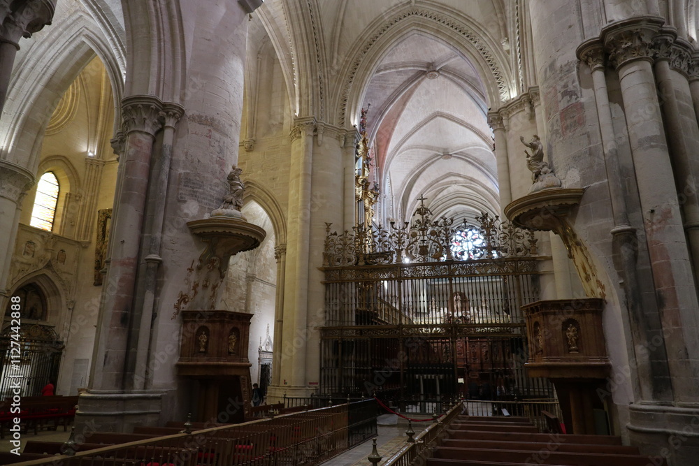 Obraz premium Interior de la Catedral de Cuenca.