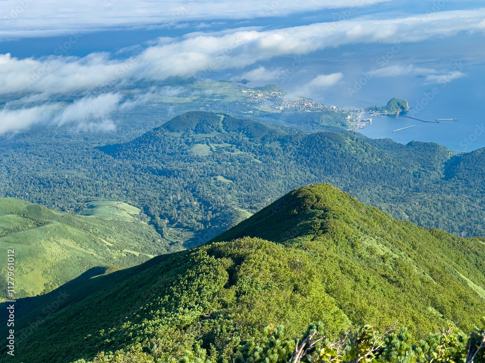 利尻島利尻山(利尻富士)からの眺め