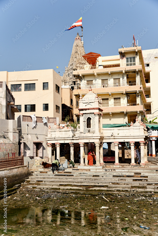 The Shree Dwarkadhish Temple: a spiritual jewel in India