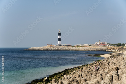 Obraz na płótnie The majestic Dwarka Lighthouse facing the Arabian Sea w salonie