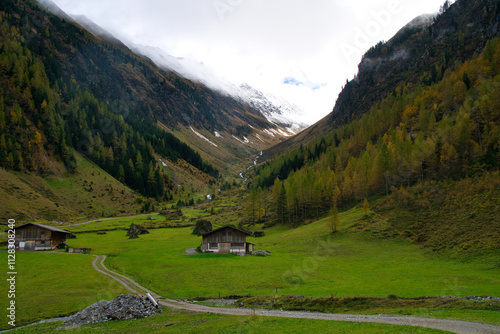 Österreich Wanderung am Schwazachtal am Zillertal/Salzburger Land photo