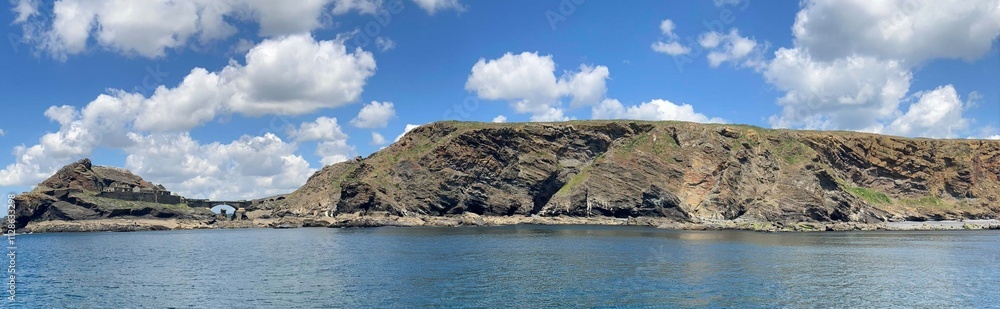 Le long de la Pointe des Espagnols à Camaret en Bretagne Finistère France