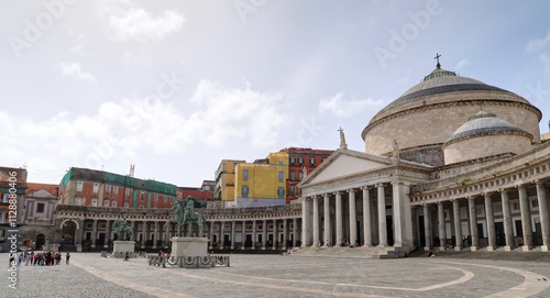 Quadro em tela Piazza del Plebiscito à Naples avec le palais royal et la basilique di san franc