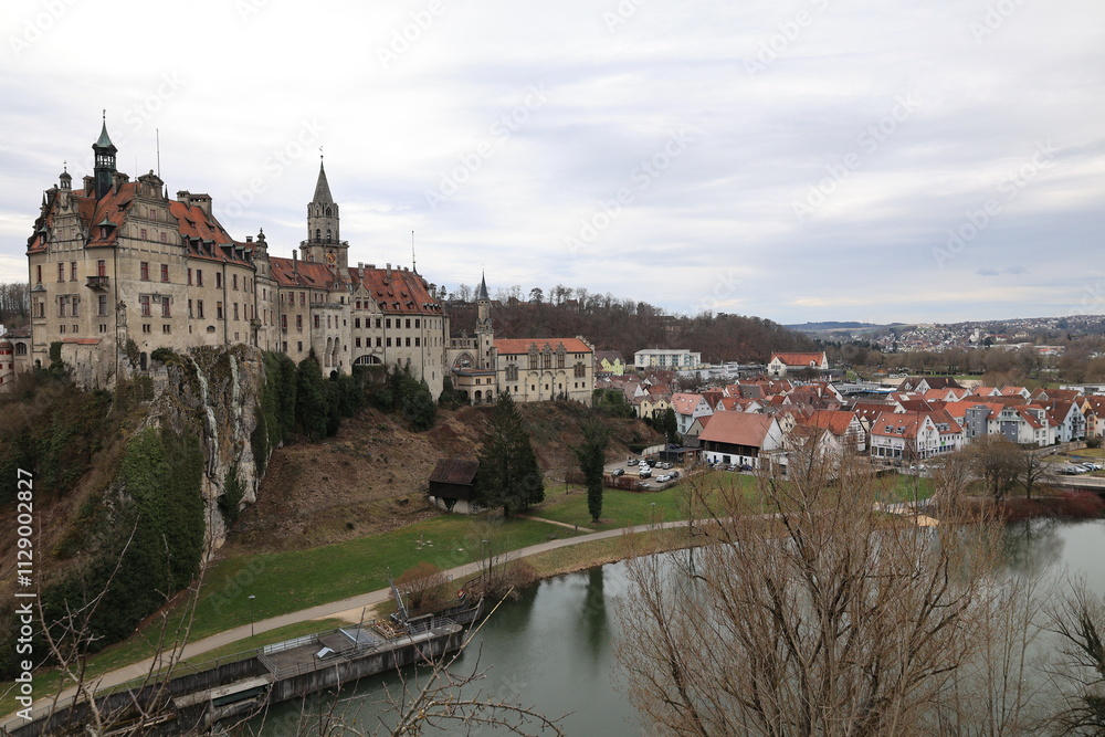 Obraz premium Blickm in die Altstadt von Sigmaringen auf der Schwäbischen Alb