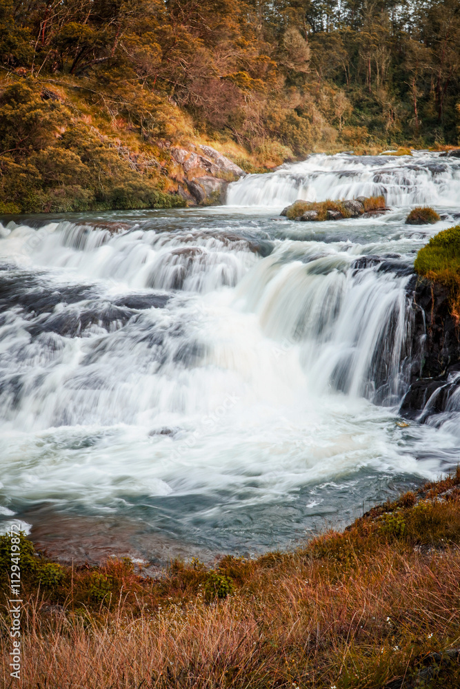 Obraz premium waterfall in autumn