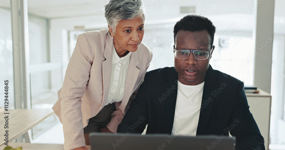 © peopleimages.com - Laptop, business people and mentor training intern, help and advice for project feedback with team in office. Computer, coaching and mature manager teaching new employee, learning sales and about us