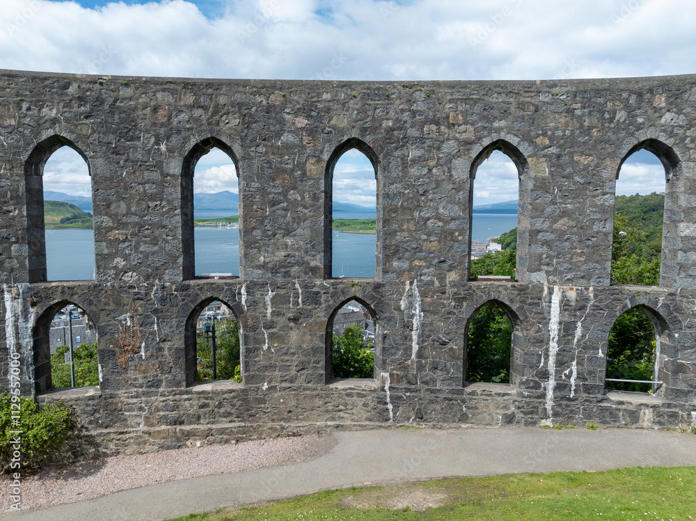 Fototapeta premium McCaig Tower - Mull, Scotland