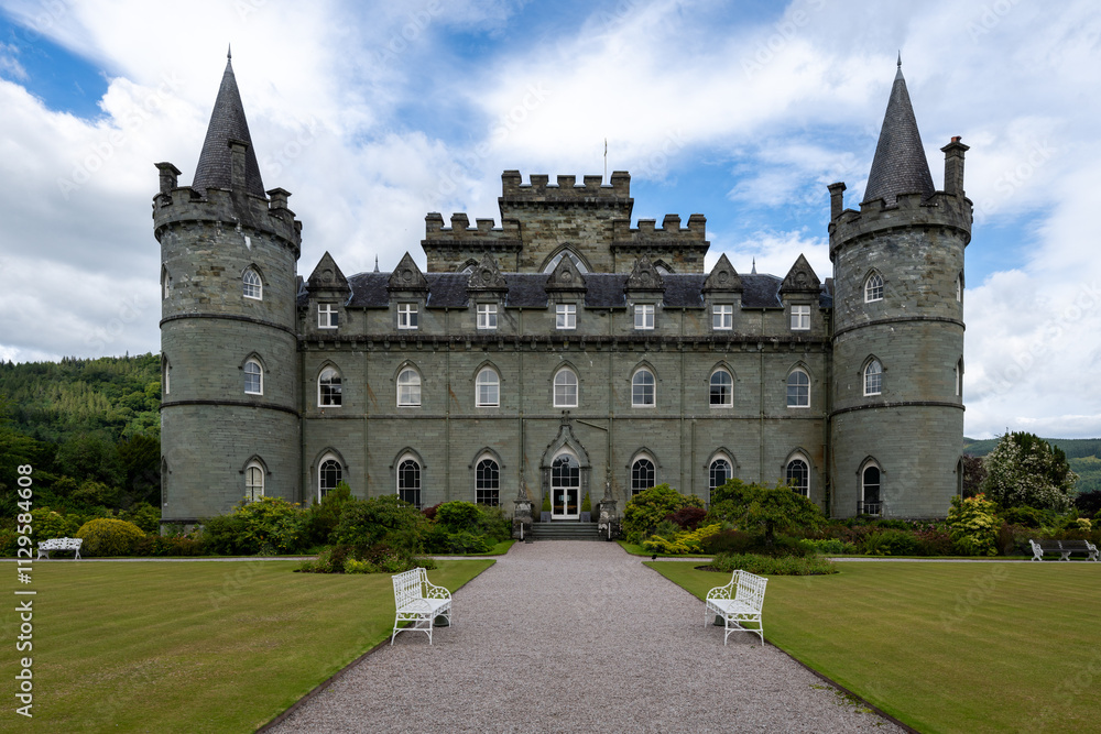 Obraz premium Inveraray Castle - Inveraray, Scotland