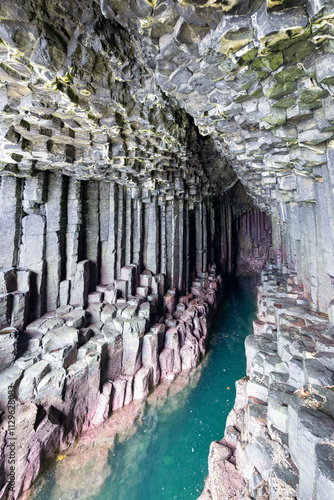 Obraz na płótnie Fingal Cave - Scotland, UK w salonie