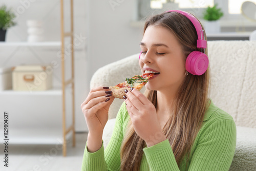 Teenage girl eating delicio...