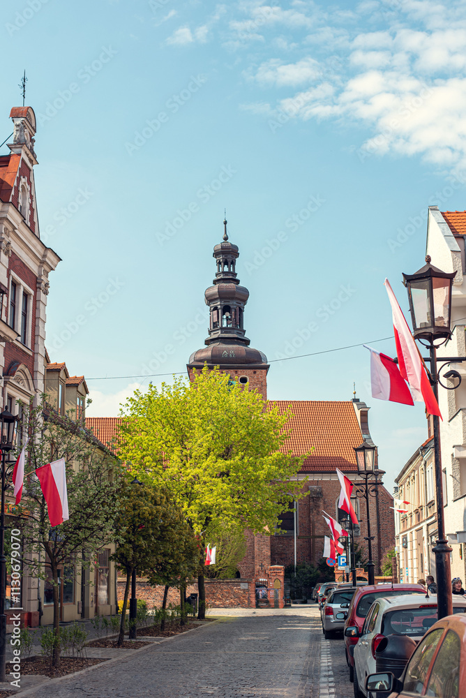 Obraz premium The Church of the Holy Trinity in Gniezno, Poland, a historic religious site featuring beautiful architecture and rich history