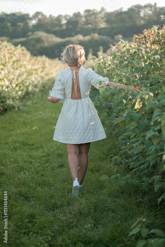 mystery, elegance, nature, femininity, serenity, adventure, calm, exploration, fashion, cornfield, solitude, backless, white, simplicity, bohemian, chic, tranquility, photo