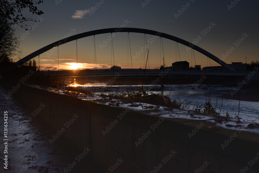 Obraz premium Ponte Meier al tramonto, Alessandria - Piemonte - Italia