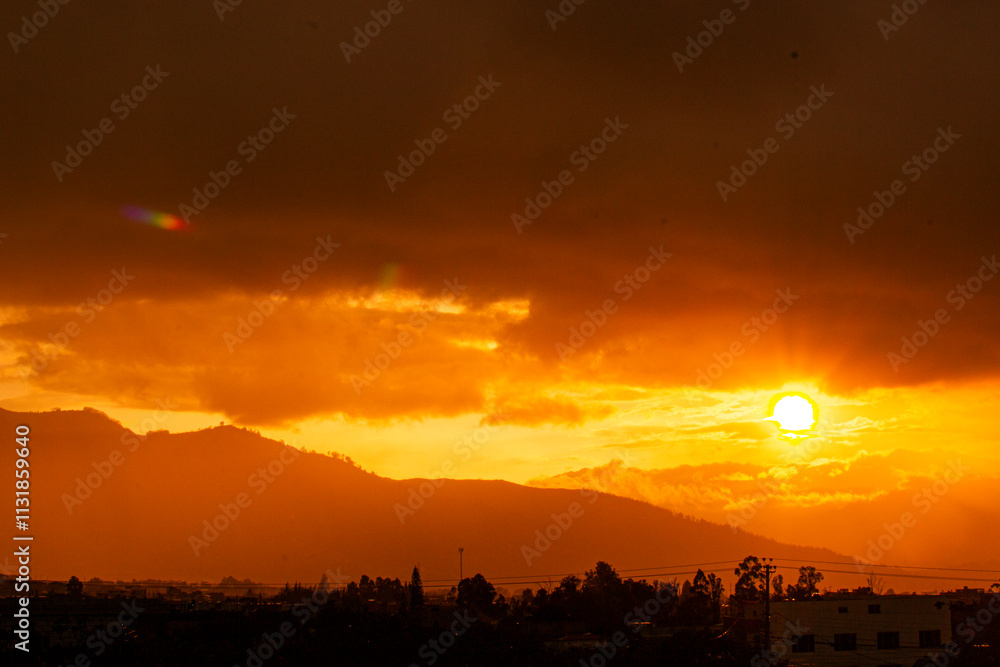 Obraz premium sunset in the mountains