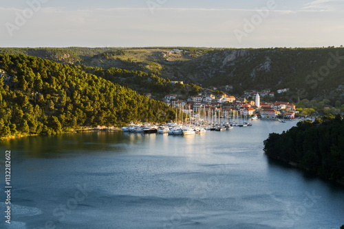 Skradin, Fluss Krka, Dalmatien, Kroatien photo