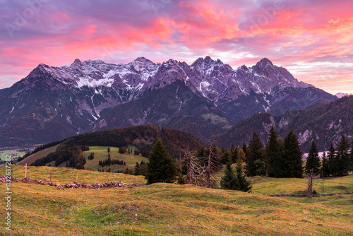 Blick von der Buchensteinwand auf die Loferer Steinberge, Tirol, Österreich photo