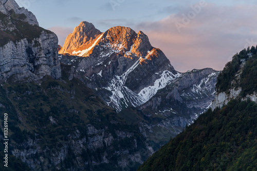 Berg Altmann, Schwende, Alpstein, Appenzell, Schweiz photo