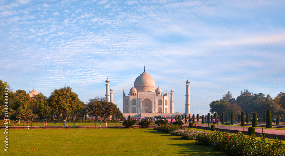 Fototapeta premium Tourist visit and travel in Taj Mahal - Agra, India