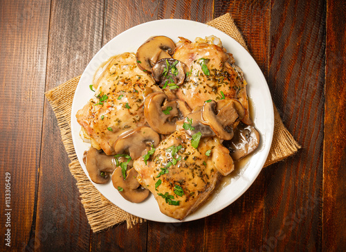 Pollo con champiñones a la crema