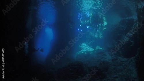 Wallpaper Mural cave diving underwater scuba divers to explore Torontodigital.ca