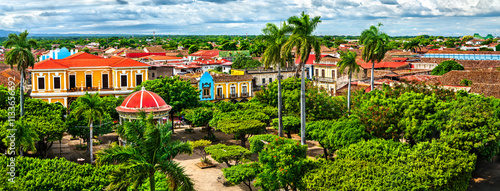Obraz na plátně Parque Central, the central square of Granada in Nicaragua, Central America