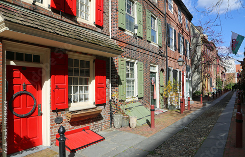 Elfreth's Alley - historic 18th century street in Philadelphia, Pennsylvania