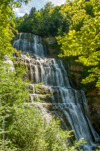 La cascade de l'éventail dans le Jura en France