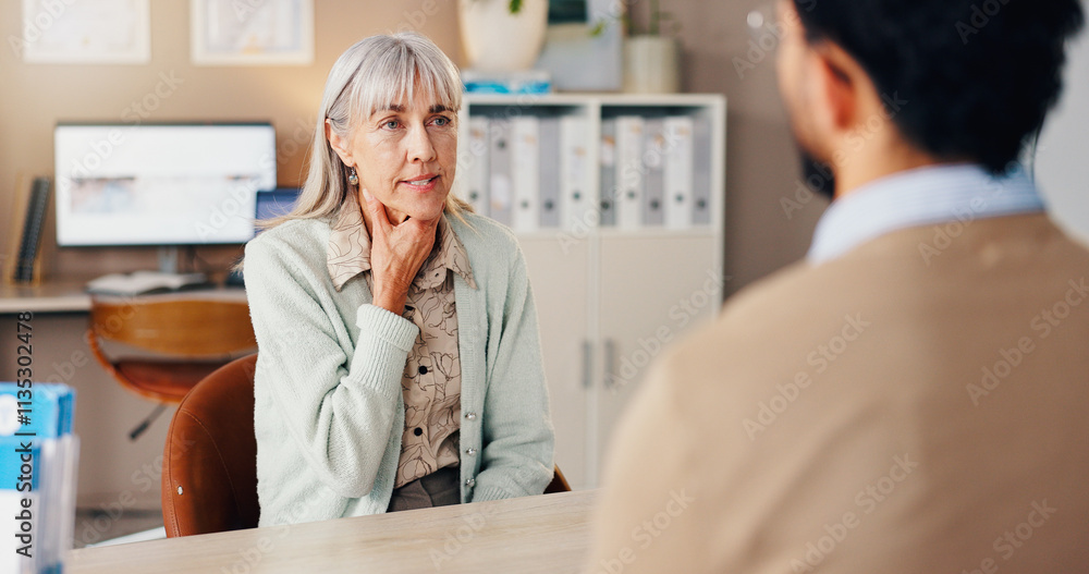 Obraz premium Mature woman, doctor and sore throat in consultation for medical services or professional opinion. People, symptoms and patient in clinic for appointment, checkup and healthcare with illness or virus