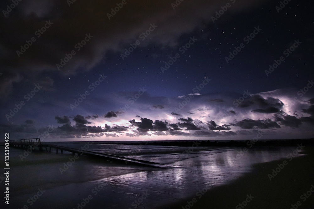 Gewitter bei Nacht am Meer Gewitter bei Nacht am Meer